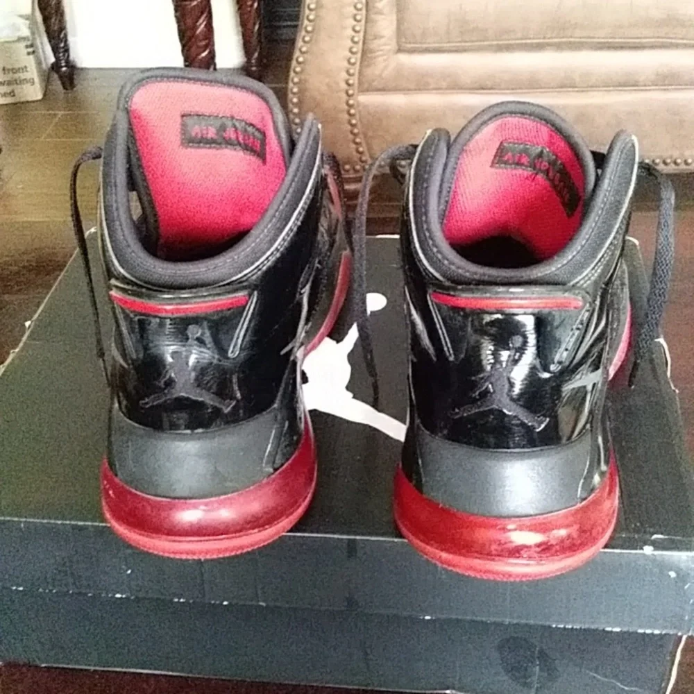 Jordan Mars size 10